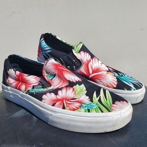 🌿🌺Hawaiian Floral Slip-on Vans🌺🌿